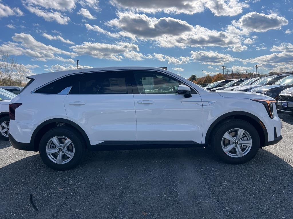New 2026 Kia Sorento LX SUV