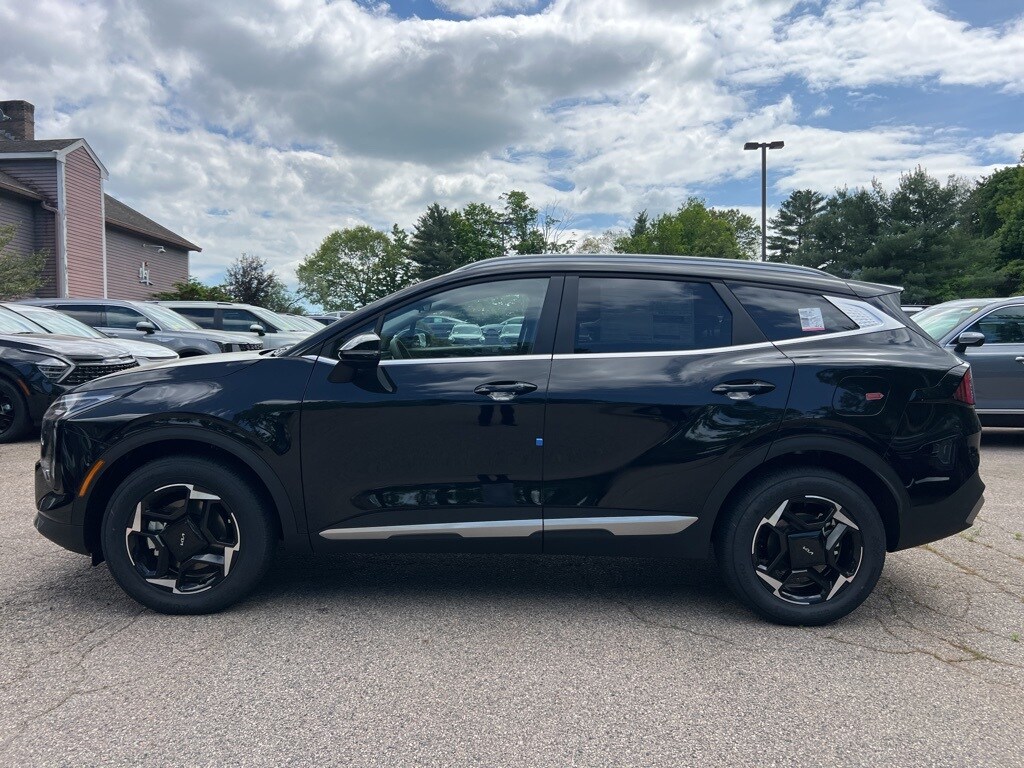 2026 Kia Sportage EX photo 2