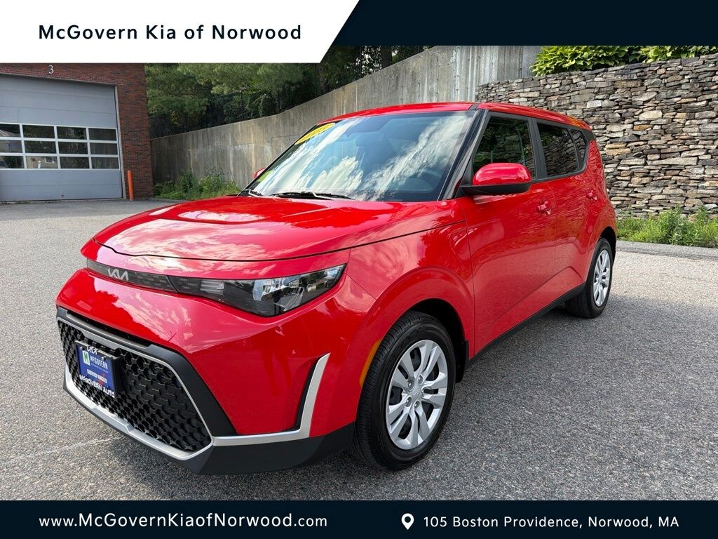 Used 2023 Kia Soul LX Hatchback