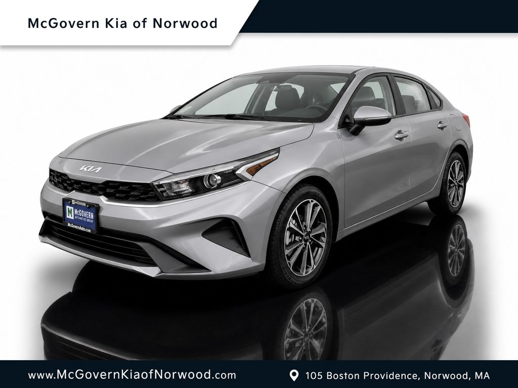 2024 Kia Forte LXS AT's photo