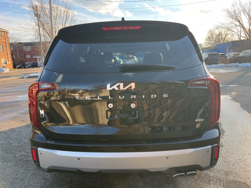 Used 2024 Kia Telluride S SUV