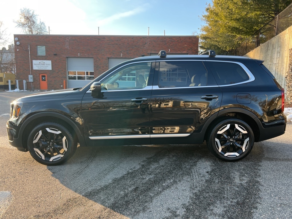 Used 2024 Kia Telluride S SUV