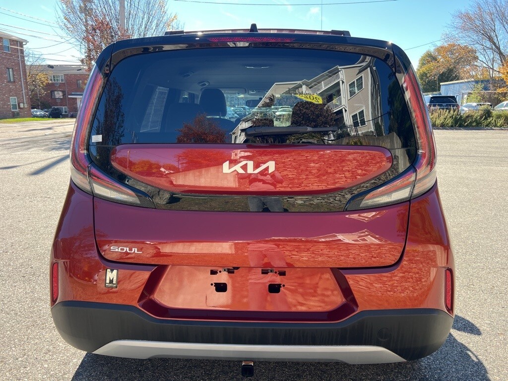 2023 Kia Soul LX photo 4