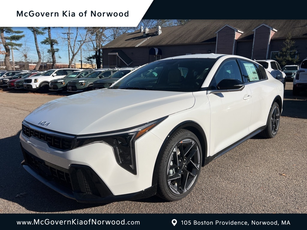 2025 Kia K4 GT-Line's photo