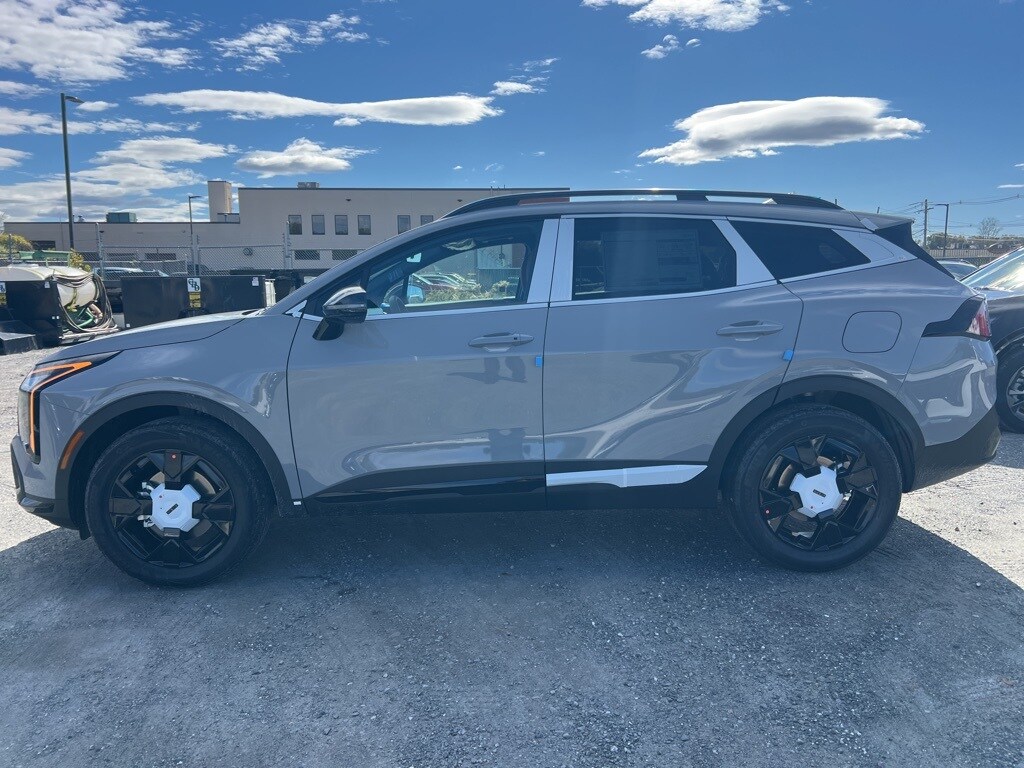 2026 Kia Sportage Plug-In Hybrid X-Line photo 2