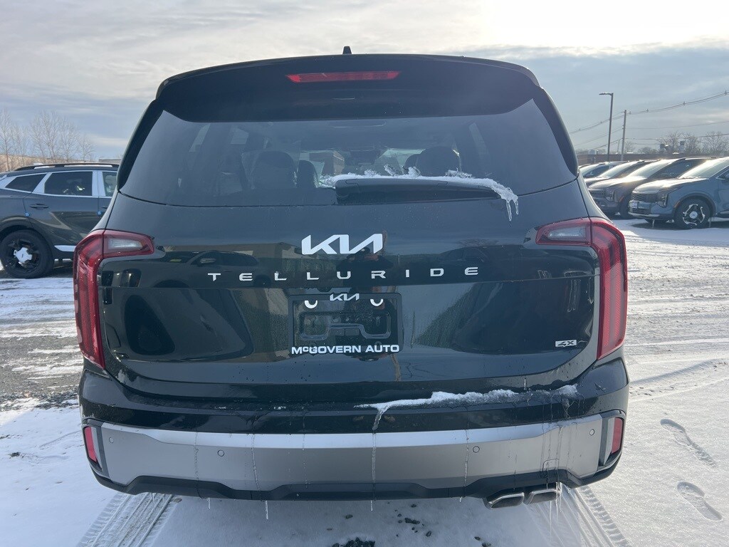 New 2025 Kia Telluride S SUV