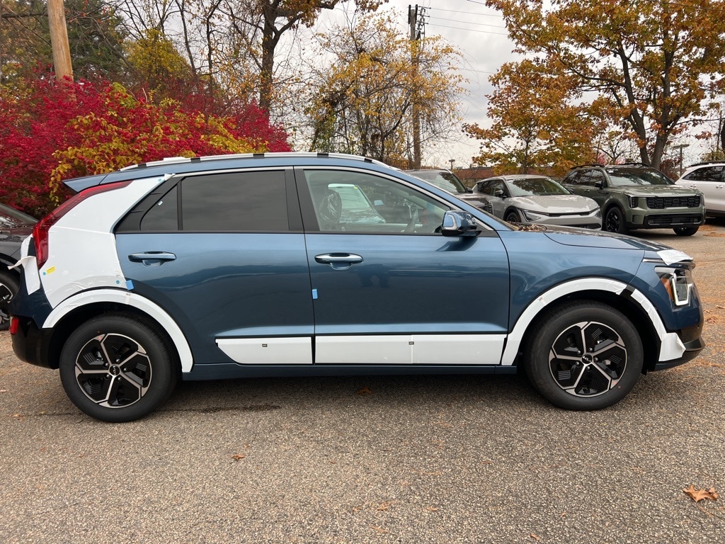 New 2026 Kia Niro SX SUV