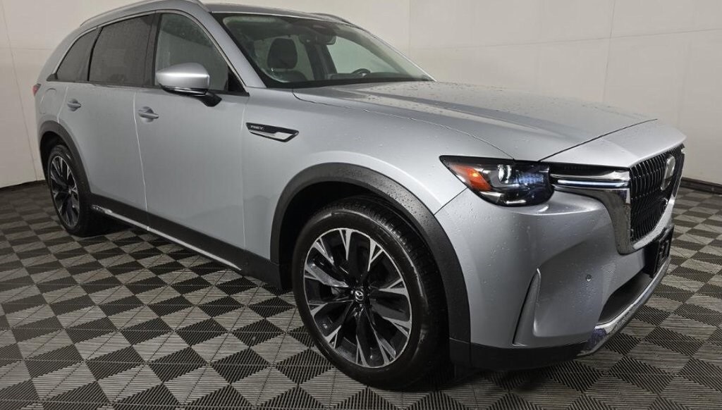 2024 Mazda CX-90 Plug-in Hybrid Premium photo 2