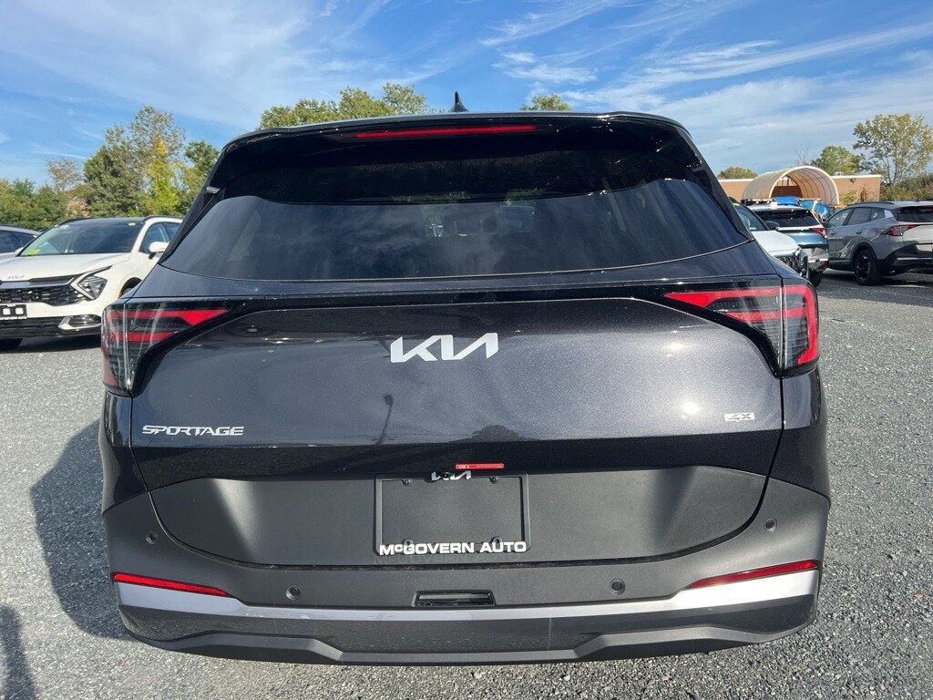 2026 Kia Sportage LX photo 3
