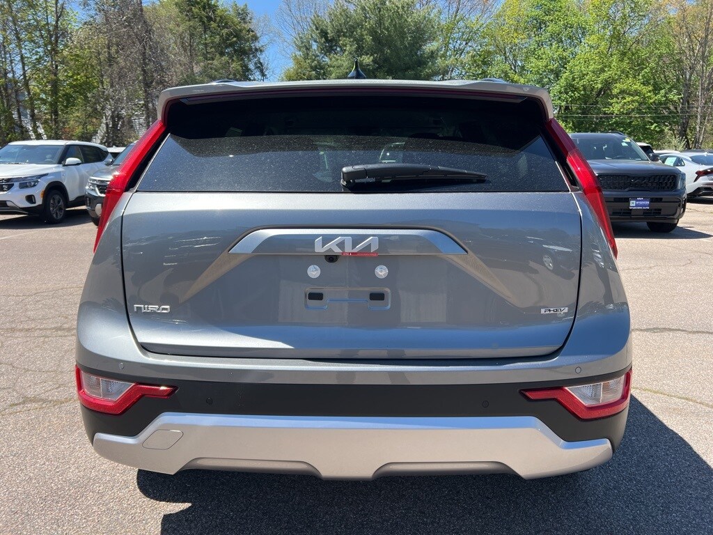2025 Kia Niro Plug-In Hybrid EX photo 3