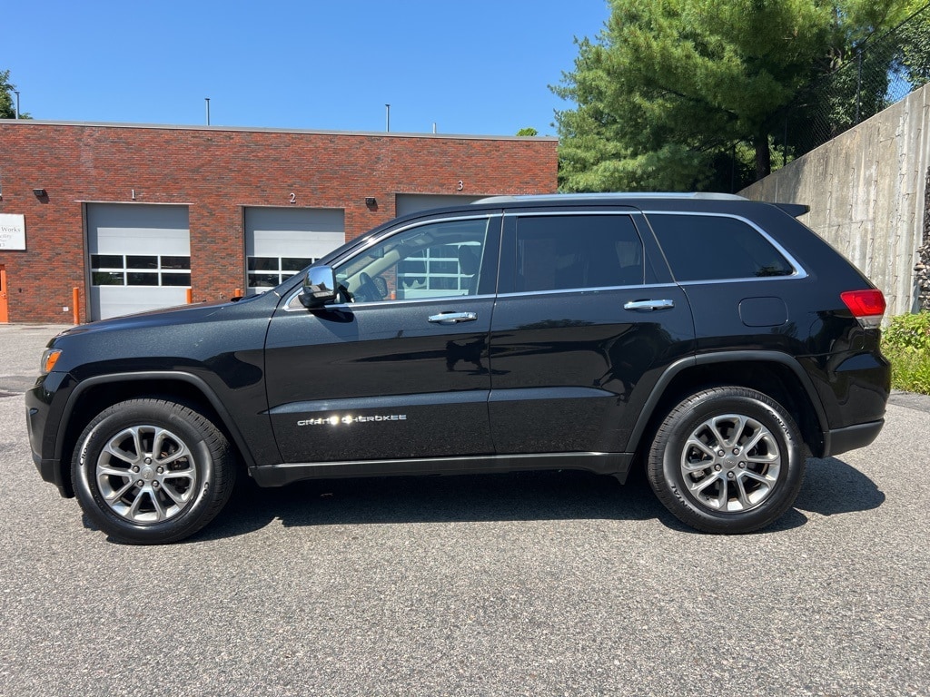Used 2015 Jeep Grand Cherokee Limited with VIN 1C4RJFBG8FC747595 for sale in Norwood, MA