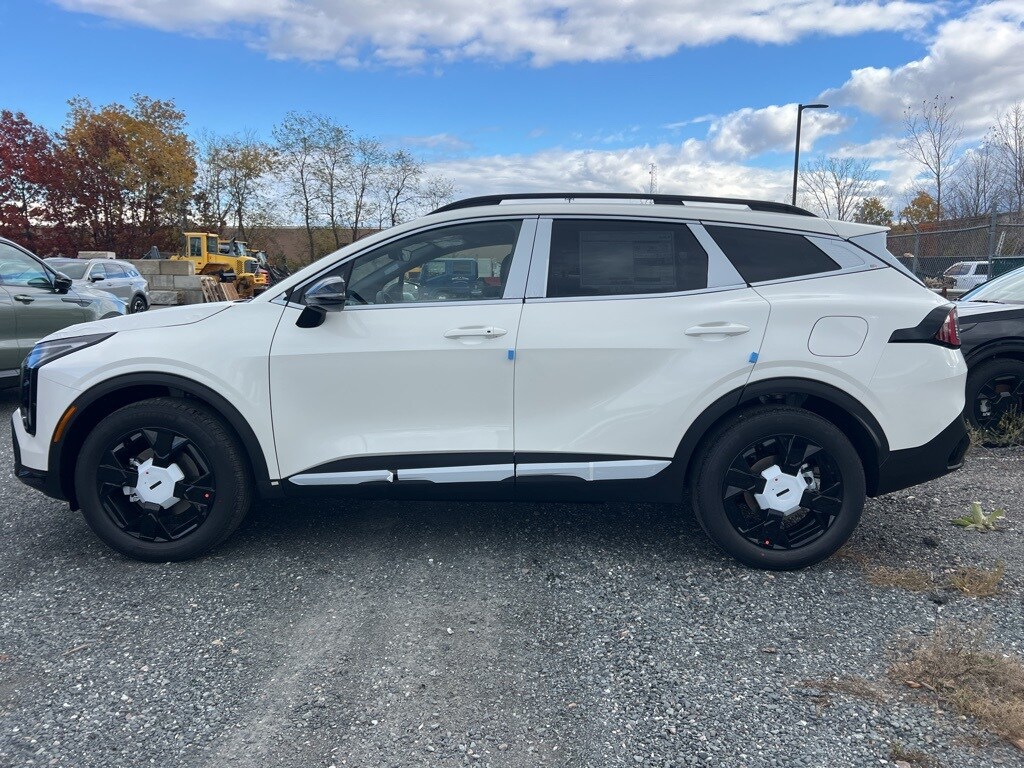 2026 Kia Sportage Plug-In Hybrid X-Line photo 2