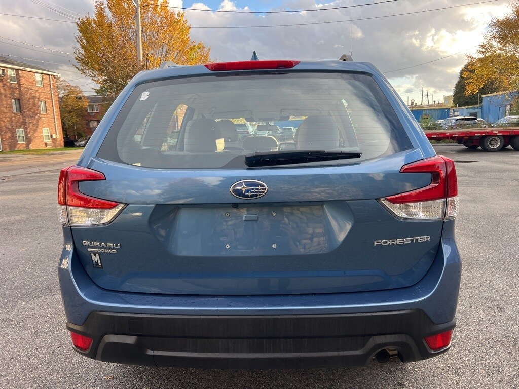 2022 Subaru Forester Base photo 4