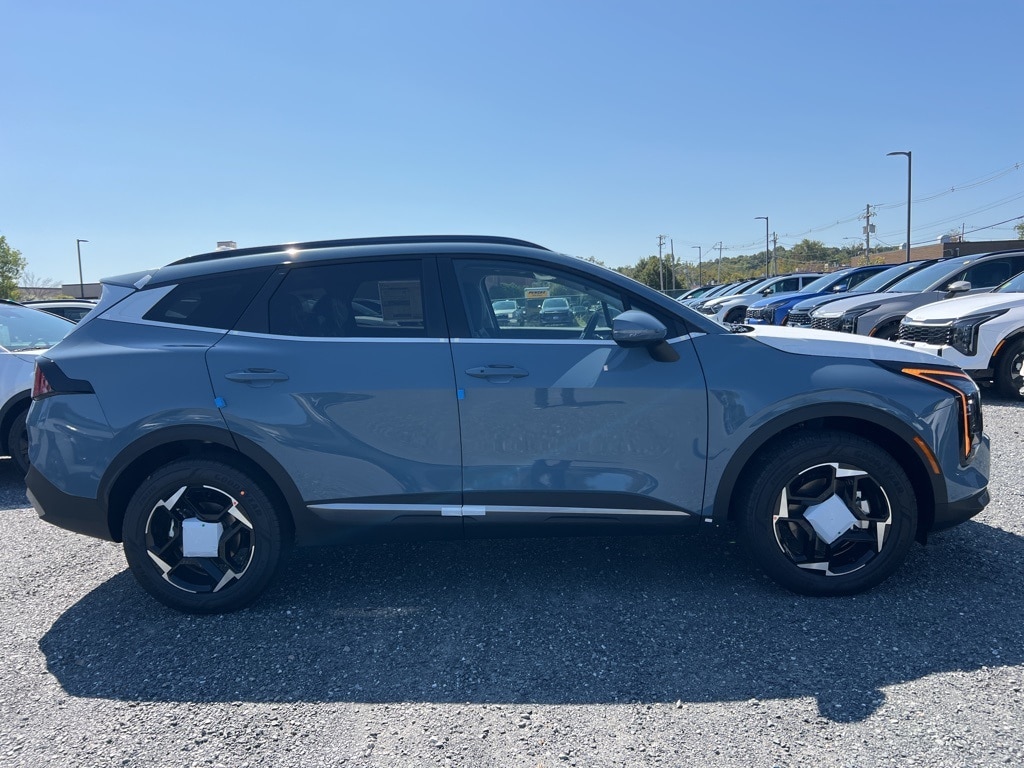 New 2026 Kia Sportage Hybrid EX SUV