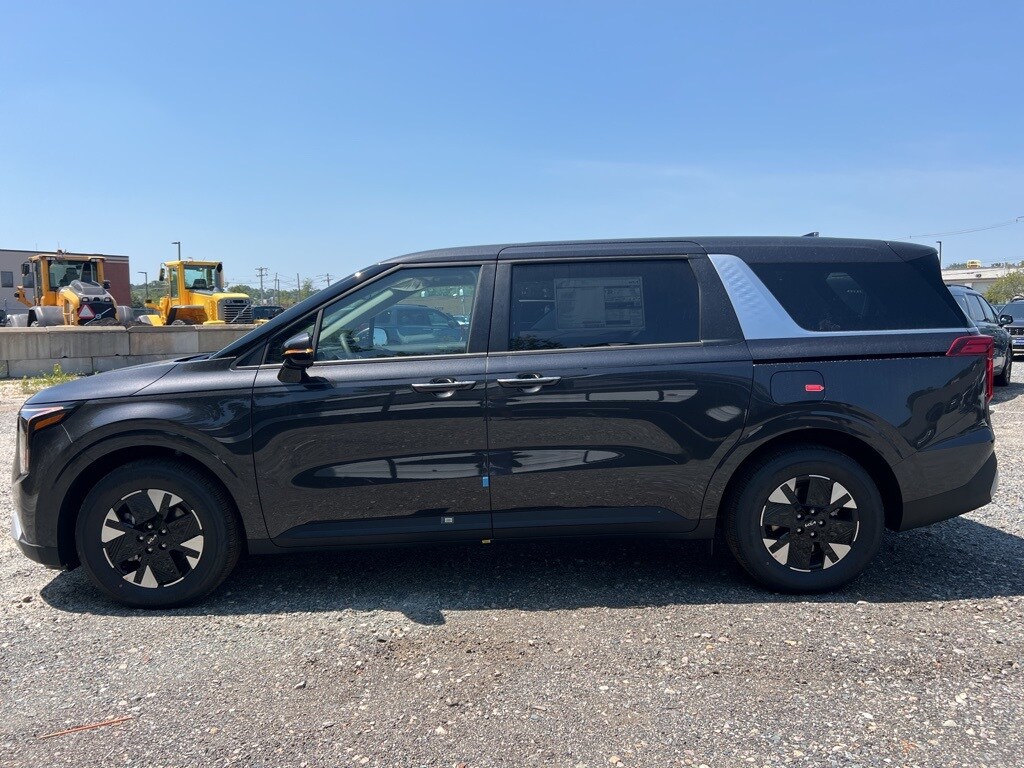 2026 Kia Carnival LXS photo 2