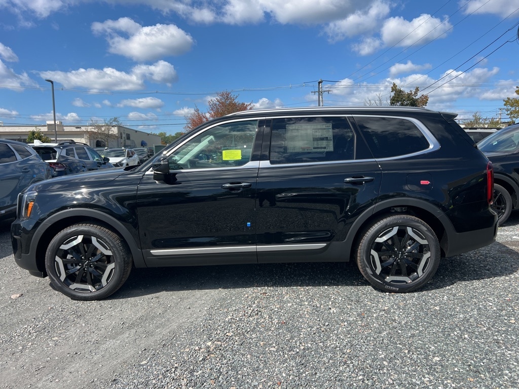 New 2025 Kia Telluride S SUV
