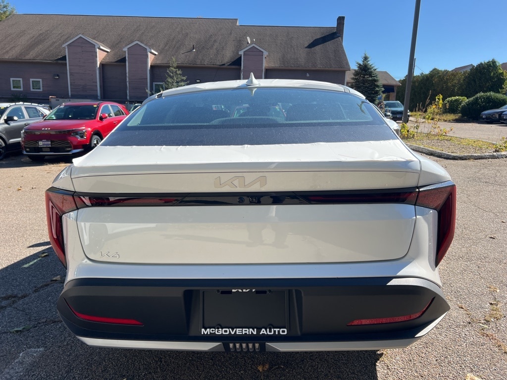 New 2025 Kia K4 EX Sedan