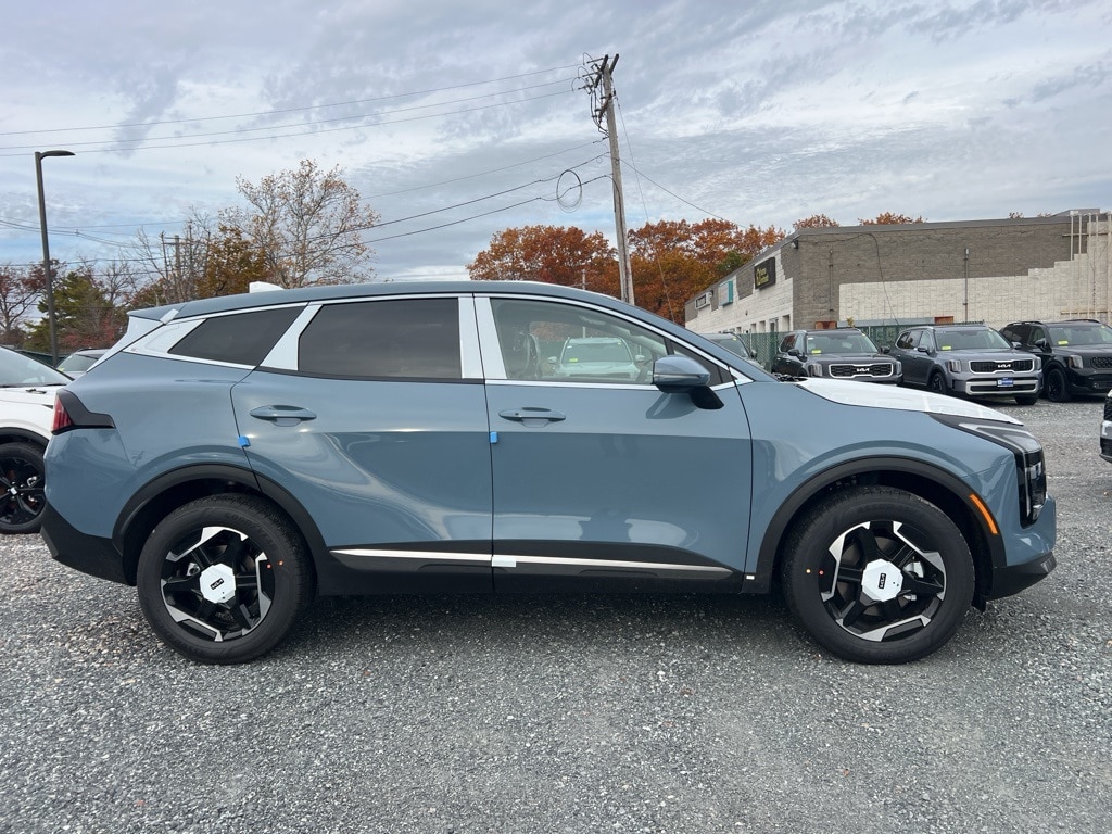New 2026 Kia Sportage Hybrid S SUV