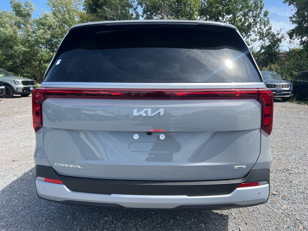 2026 Kia Carnival EX photo 3
