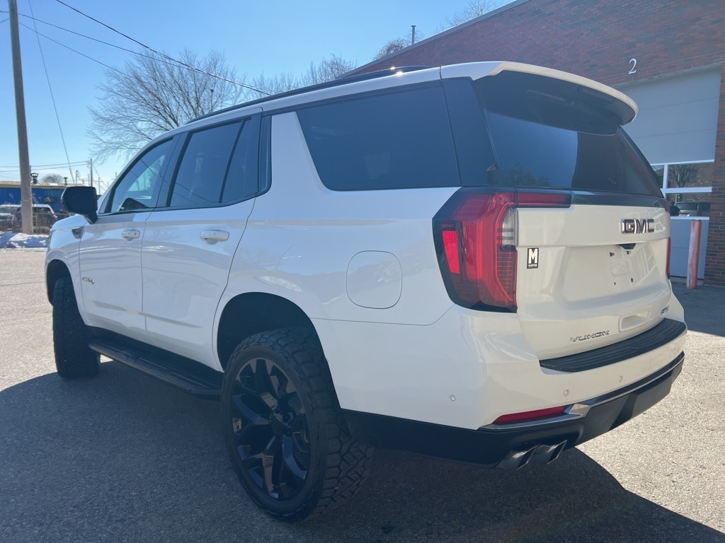 Used 2025 GMC Yukon AT4 SUV