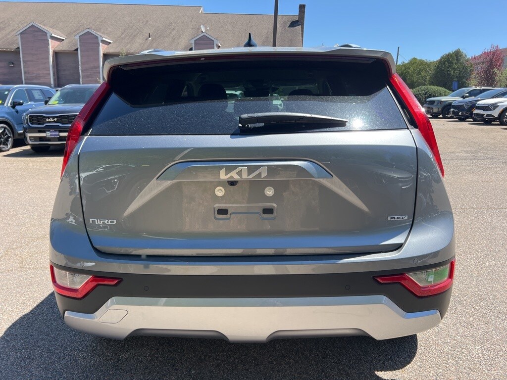 2025 Kia Niro Plug-In Hybrid EX photo 3
