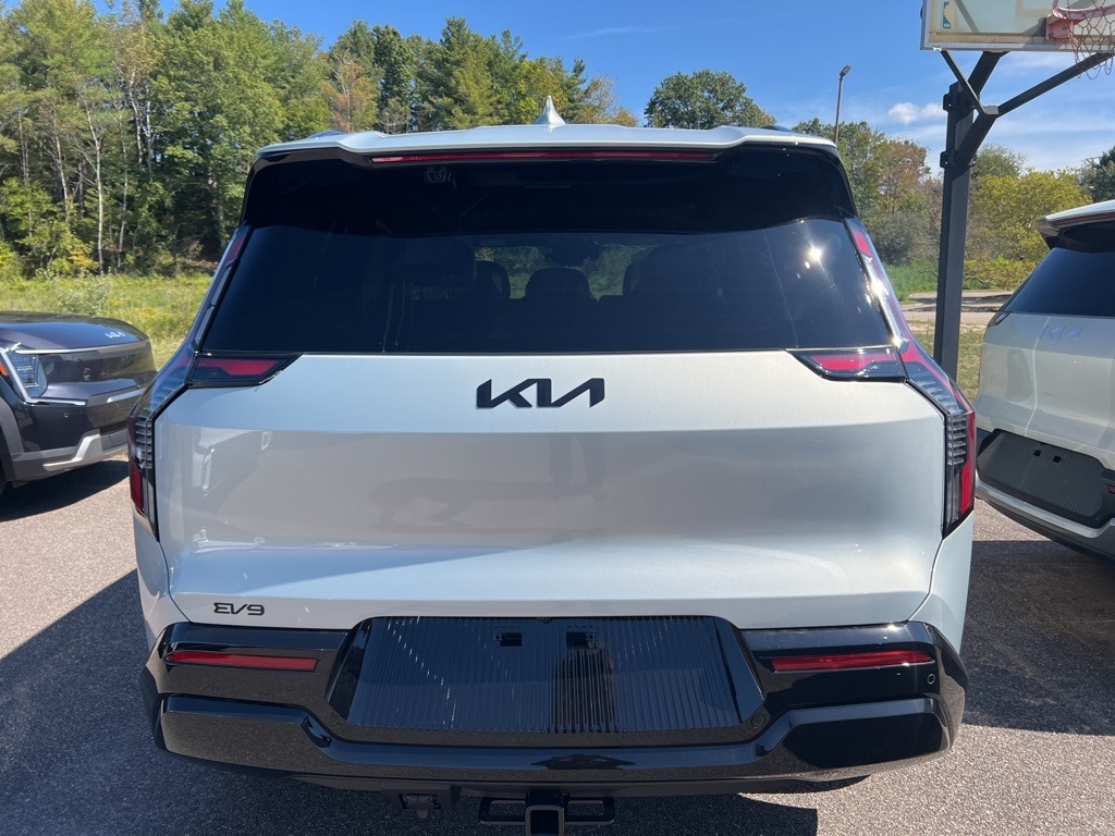 New 2026 Kia EV9 Land SUV