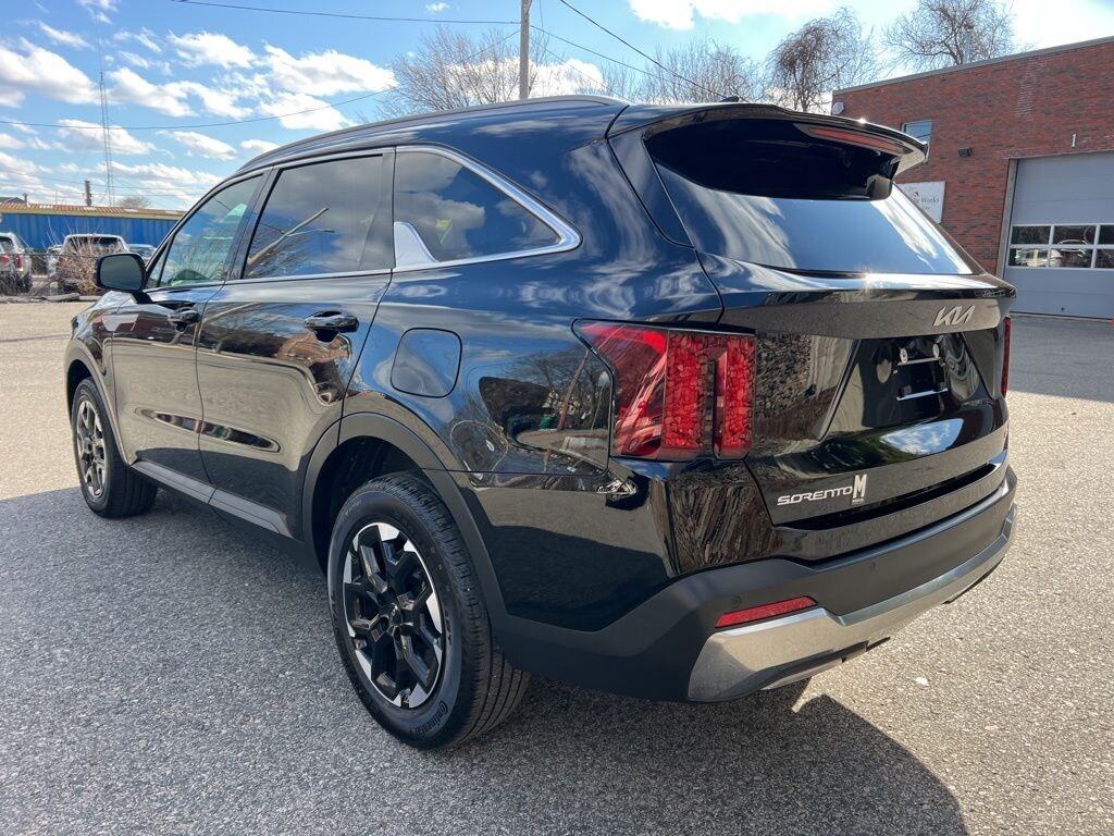 Used 2024 Kia Sorento S SUV