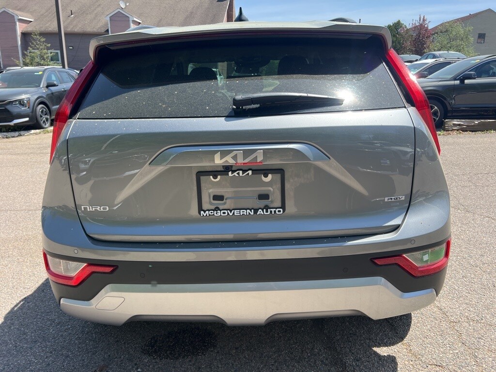 2025 Kia Niro Plug-In Hybrid EX photo 3