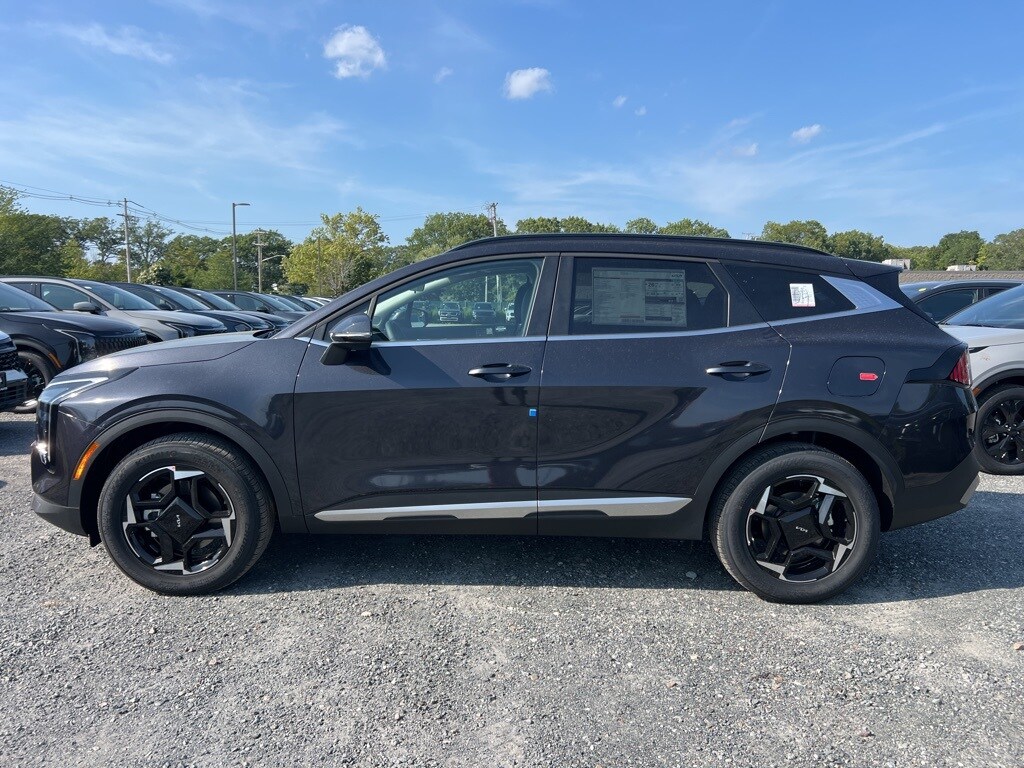2026 Kia Sportage EX photo 2