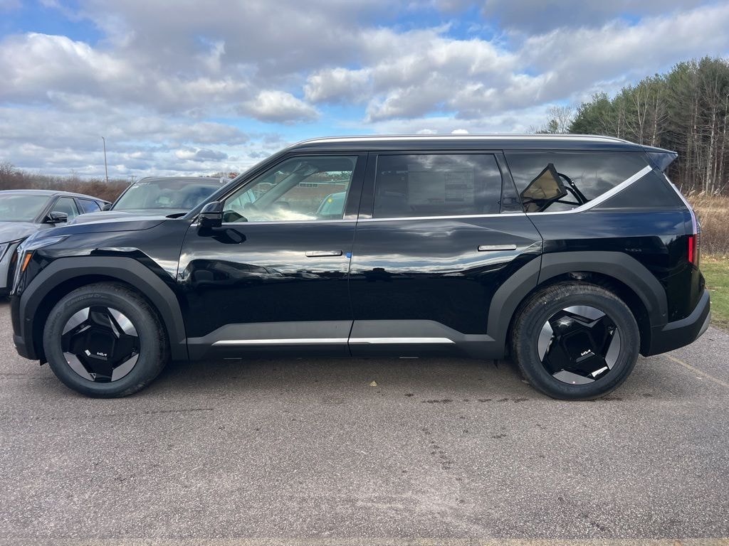 New 2026 Kia EV9 Wind SUV