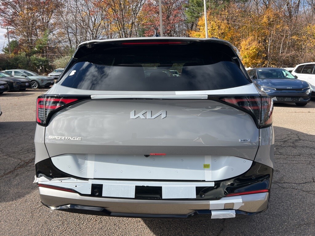 2026 Kia Sportage Hybrid photo 2