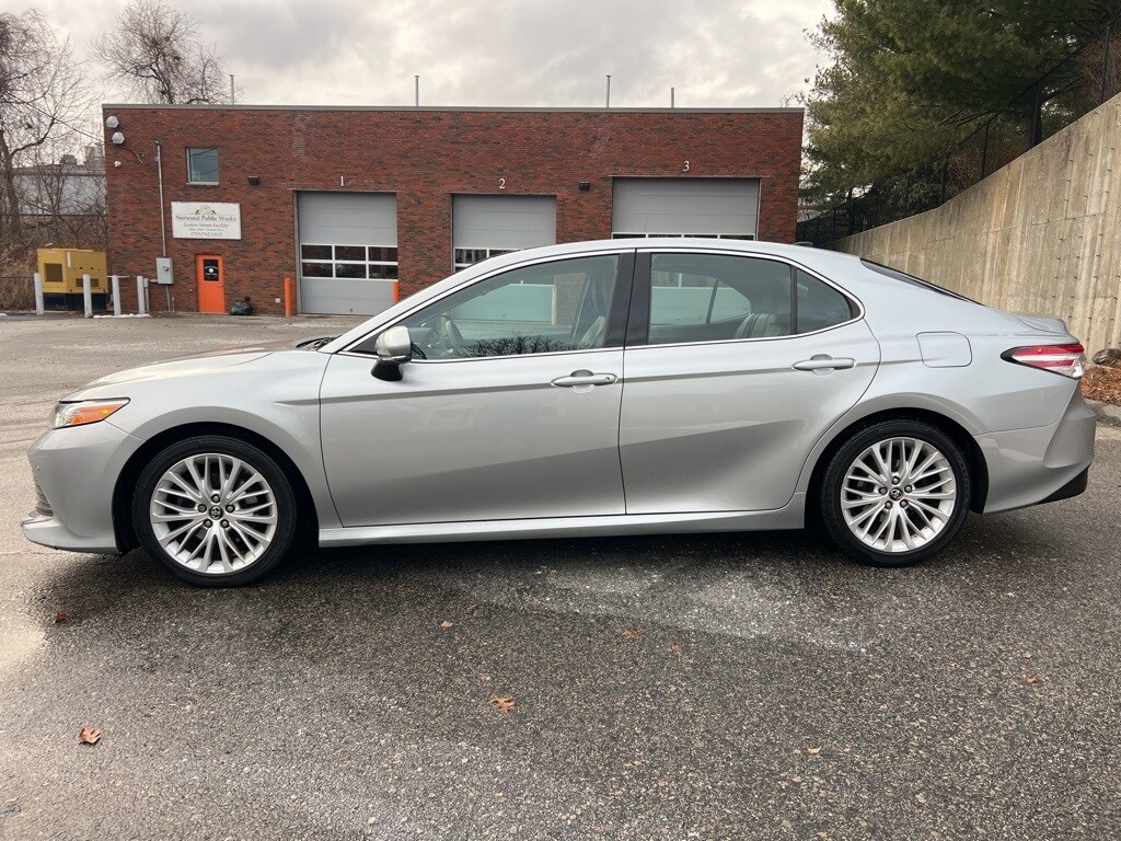 Used 2018 Toyota Camry XLE Sedan