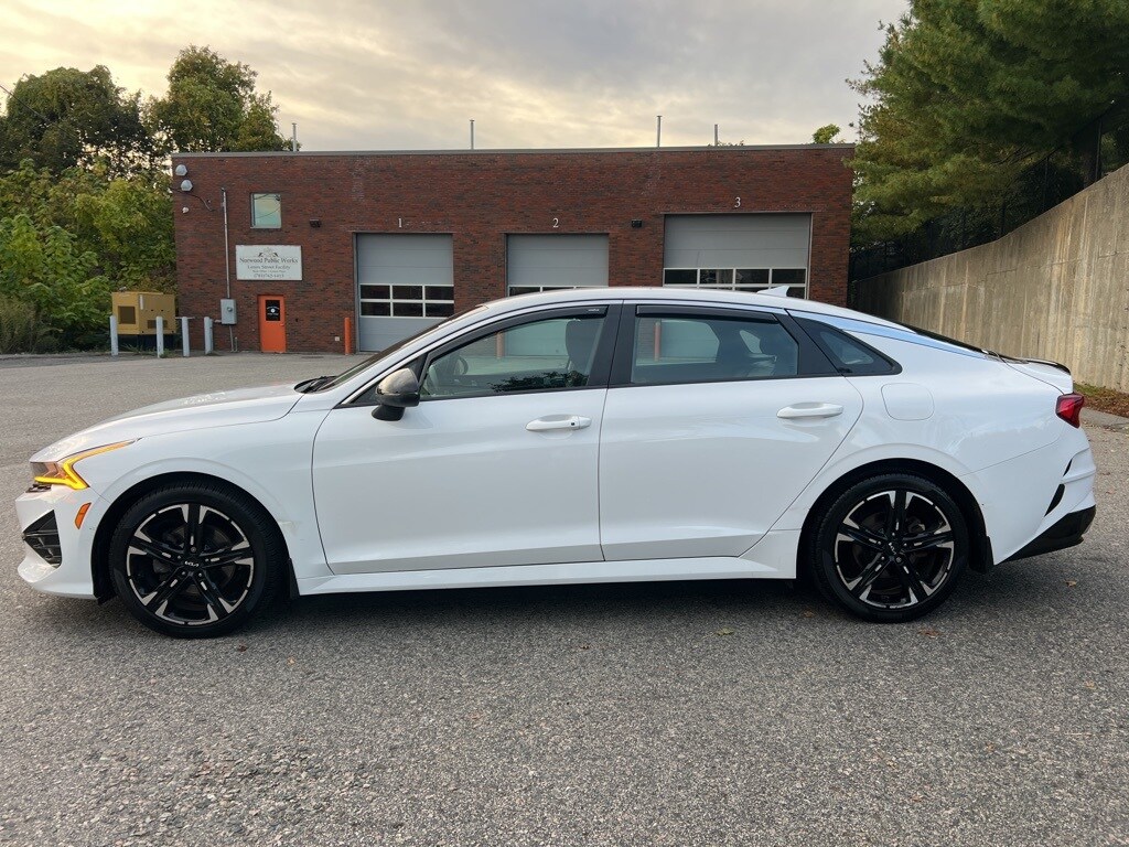 2023 Kia K5 GT-Line photo 2