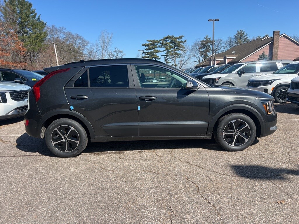 2025 Kia Niro Plug-In Hybrid EX photo 4