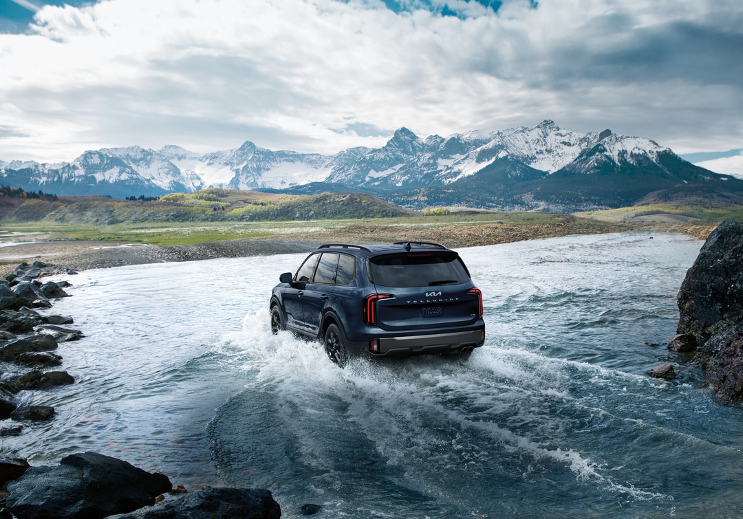 Kia Telluride driving through deep water
