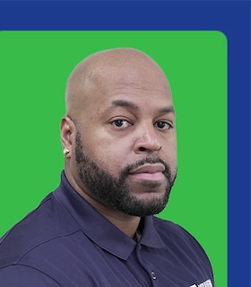 Staff member Brandon Hilton from e228b5ee6732