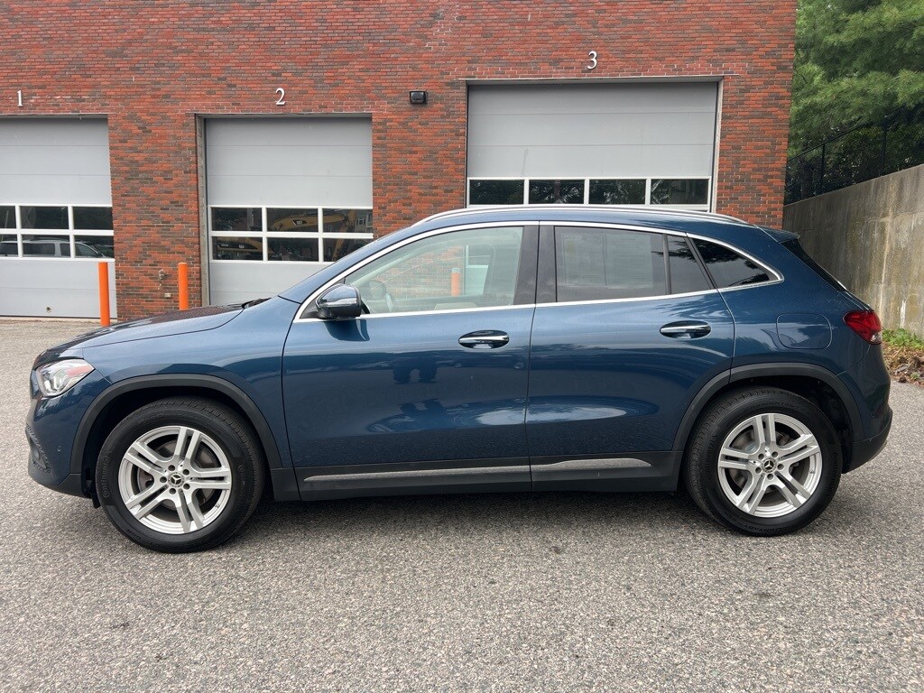2022 Mercedes Benz GLA 250 4MATIC photo 2