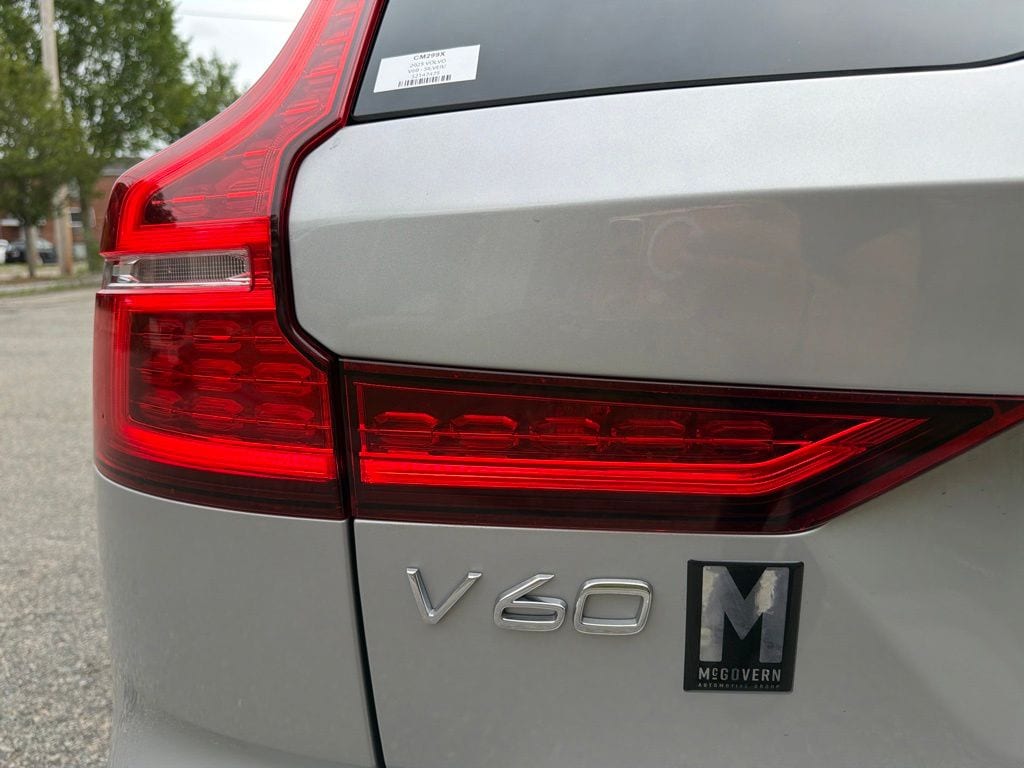 2025 Volvo V60 Cross Country Plus - Photo 12
