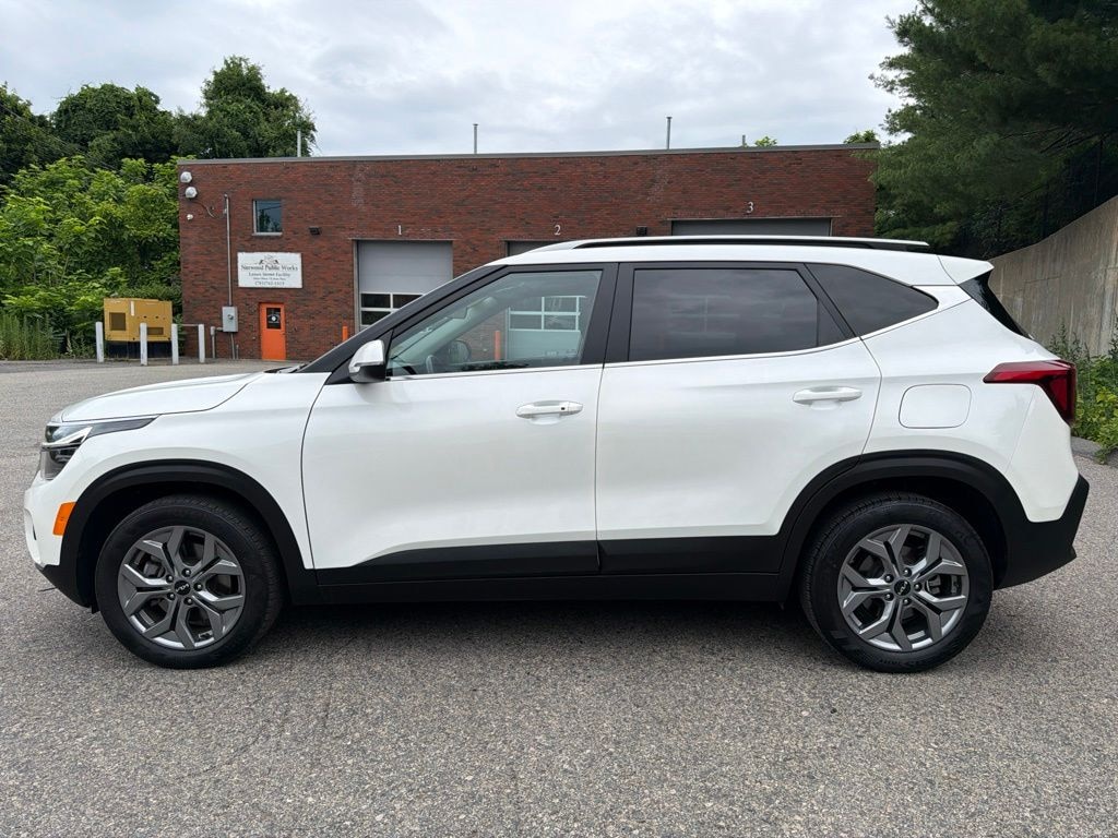 Used 2024 Kia Seltos S SUV