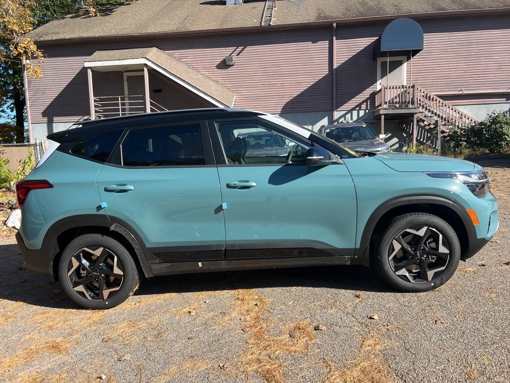 New 2026 Kia Seltos S SUV