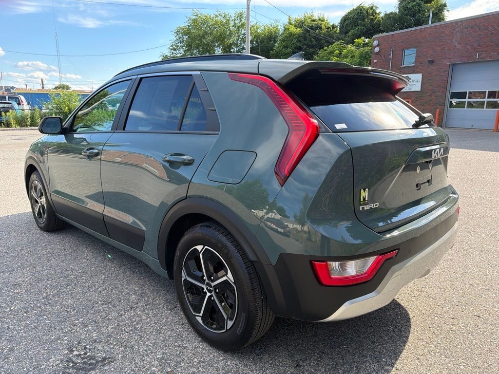Used 2024 Kia Niro Plug-In Hybrid EX SUV