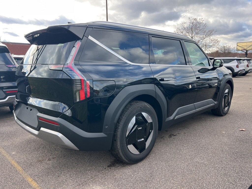 2026 Kia EV9 Wind photo 3