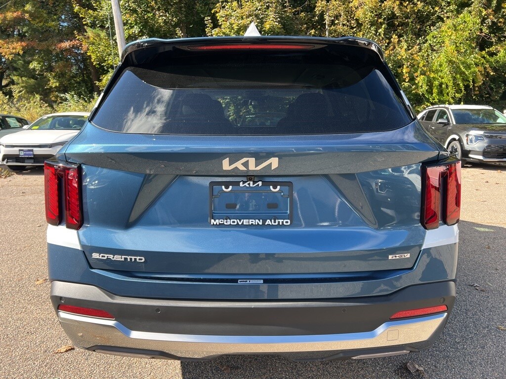 2026 Kia Sorento Plug-In Hybrid EX photo 3