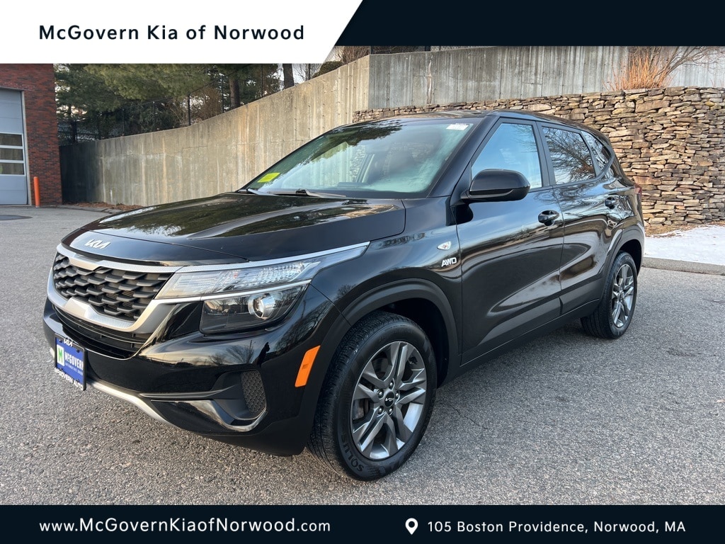 Used 2023 Kia Seltos LX SUV