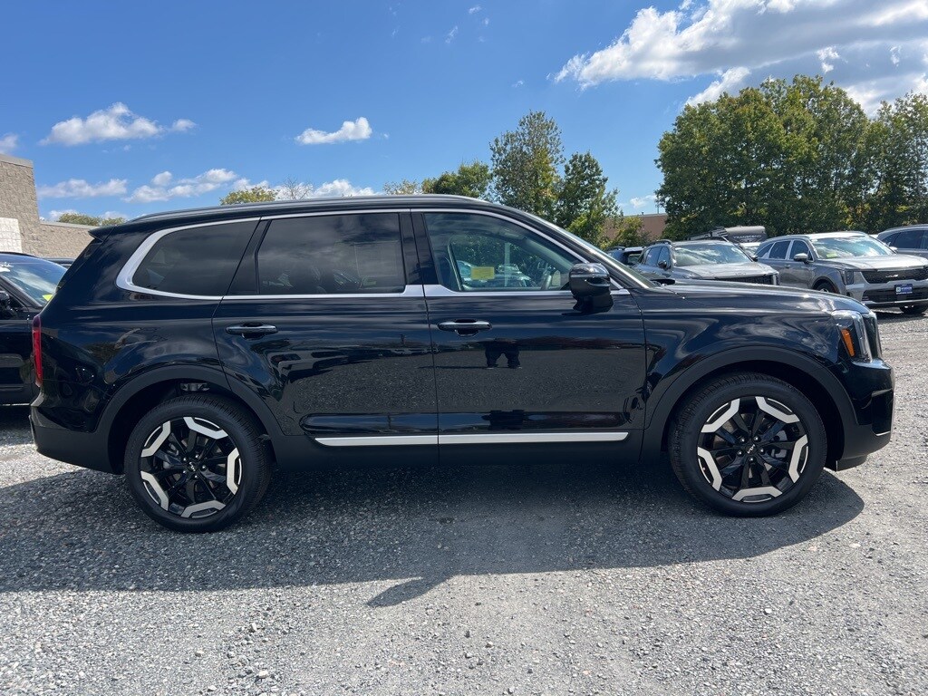 2025 Kia Telluride S photo 4