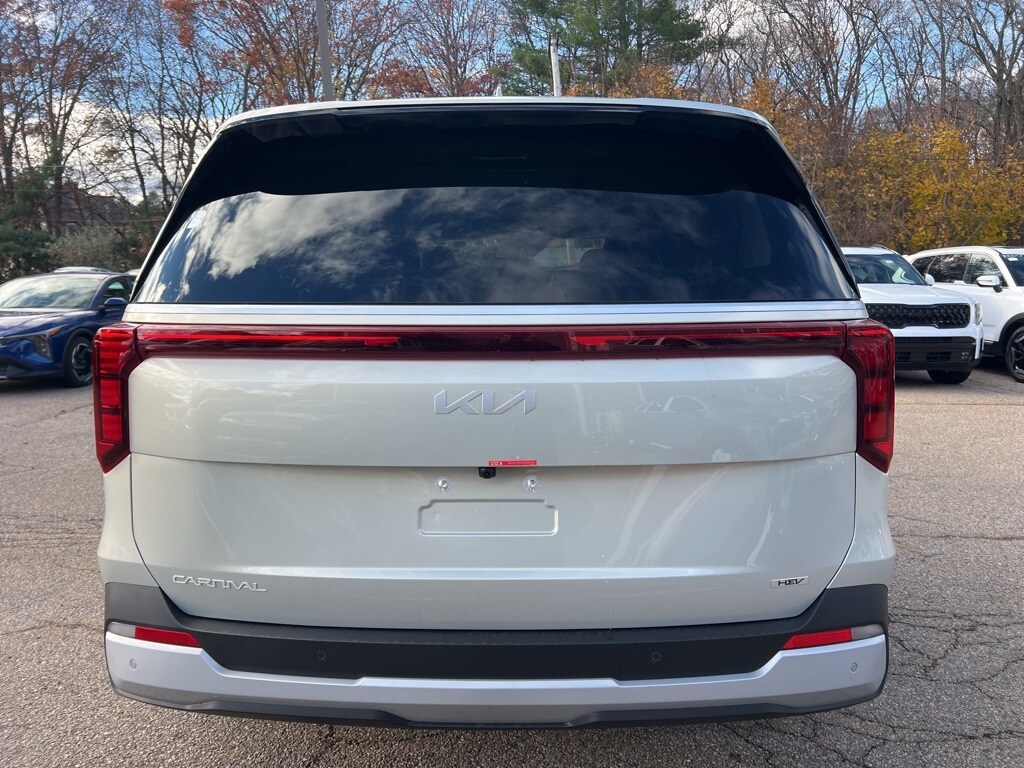2026 Kia Carnival EX photo 3