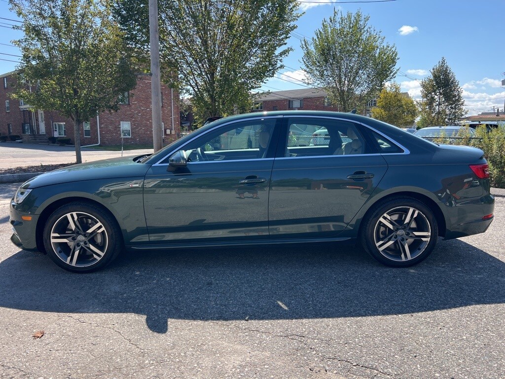 2017 Audi A4 2.0T Premium Plus photo 2
