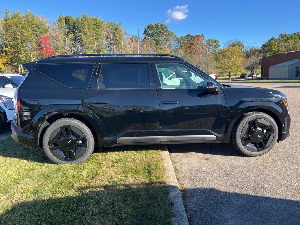 2026 Kia EV9 GT-Line photo 4