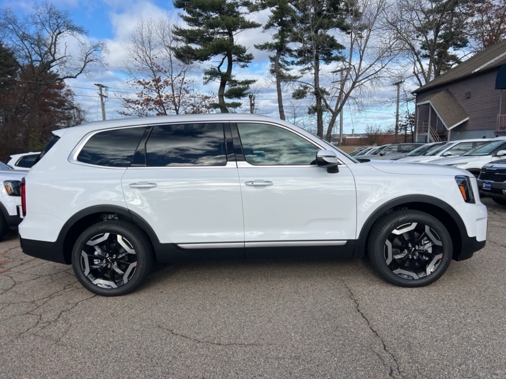 New 2025 Kia Telluride S SUV