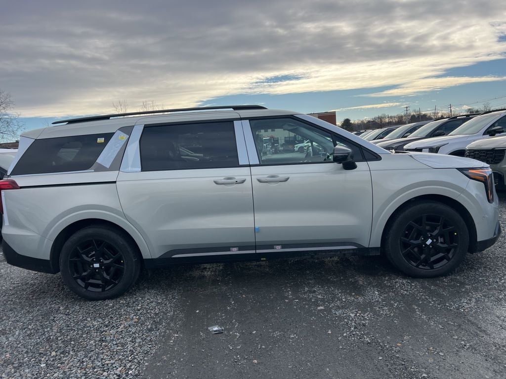 New 2026 Kia Carnival Hybrid SX Van Passenger Van